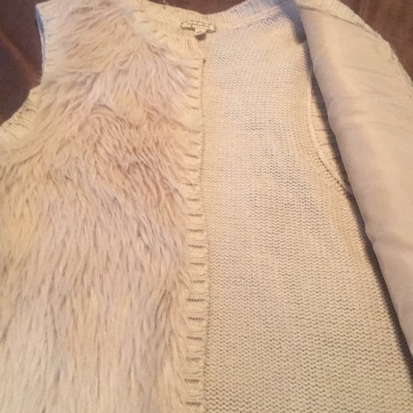 Vest - Picture 2 of 2